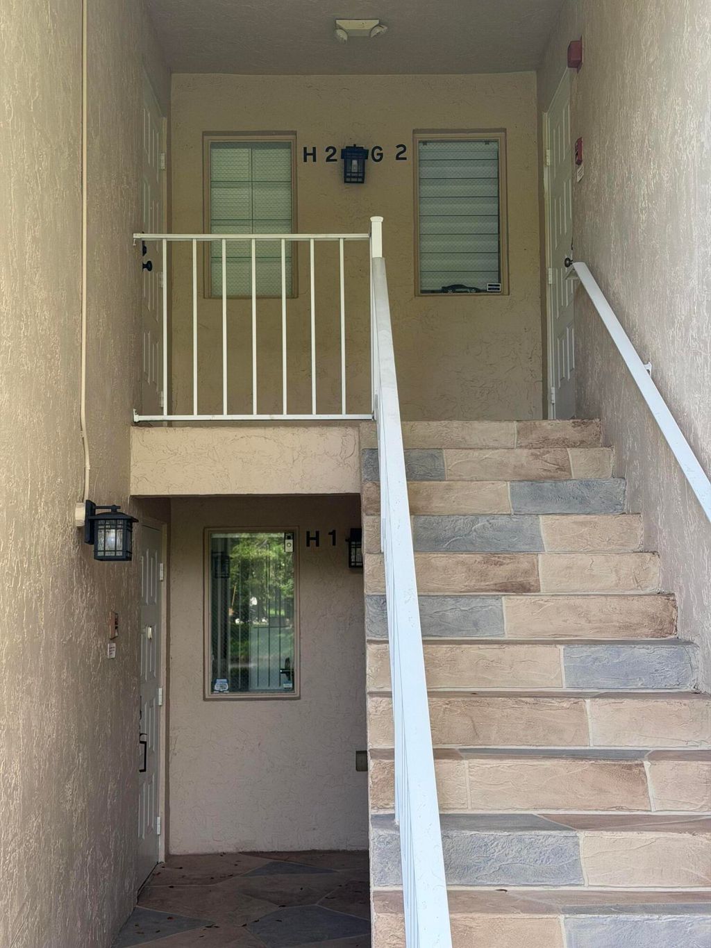 Photo of 13811 Oneida Drive #H2, Delray Beach, FL 33446 (MLS # B26013726)