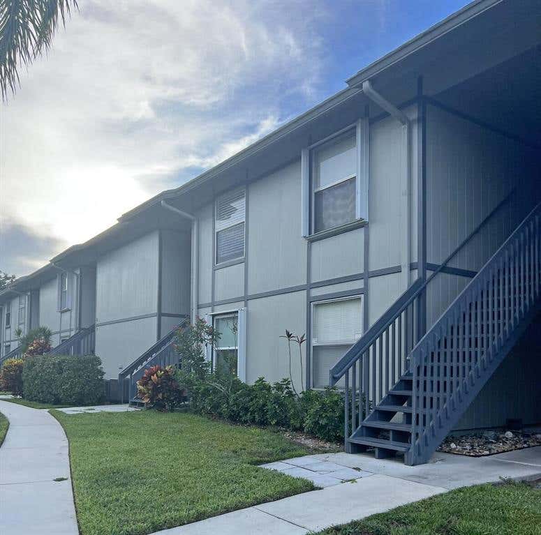 Photo of 8163 SE Croft Circle Cir #2, Hobe Sound, FL 33455 (MLS # R10824982)