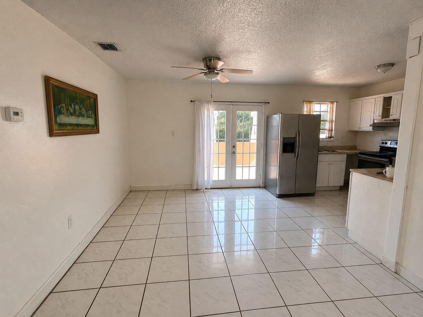 4210 W 10th Court