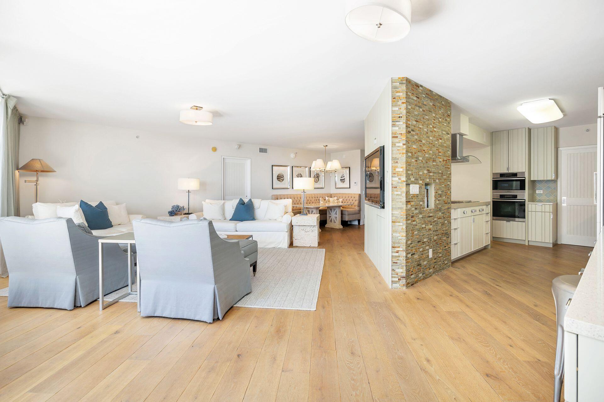 BEACH POINT CONDO - Residential