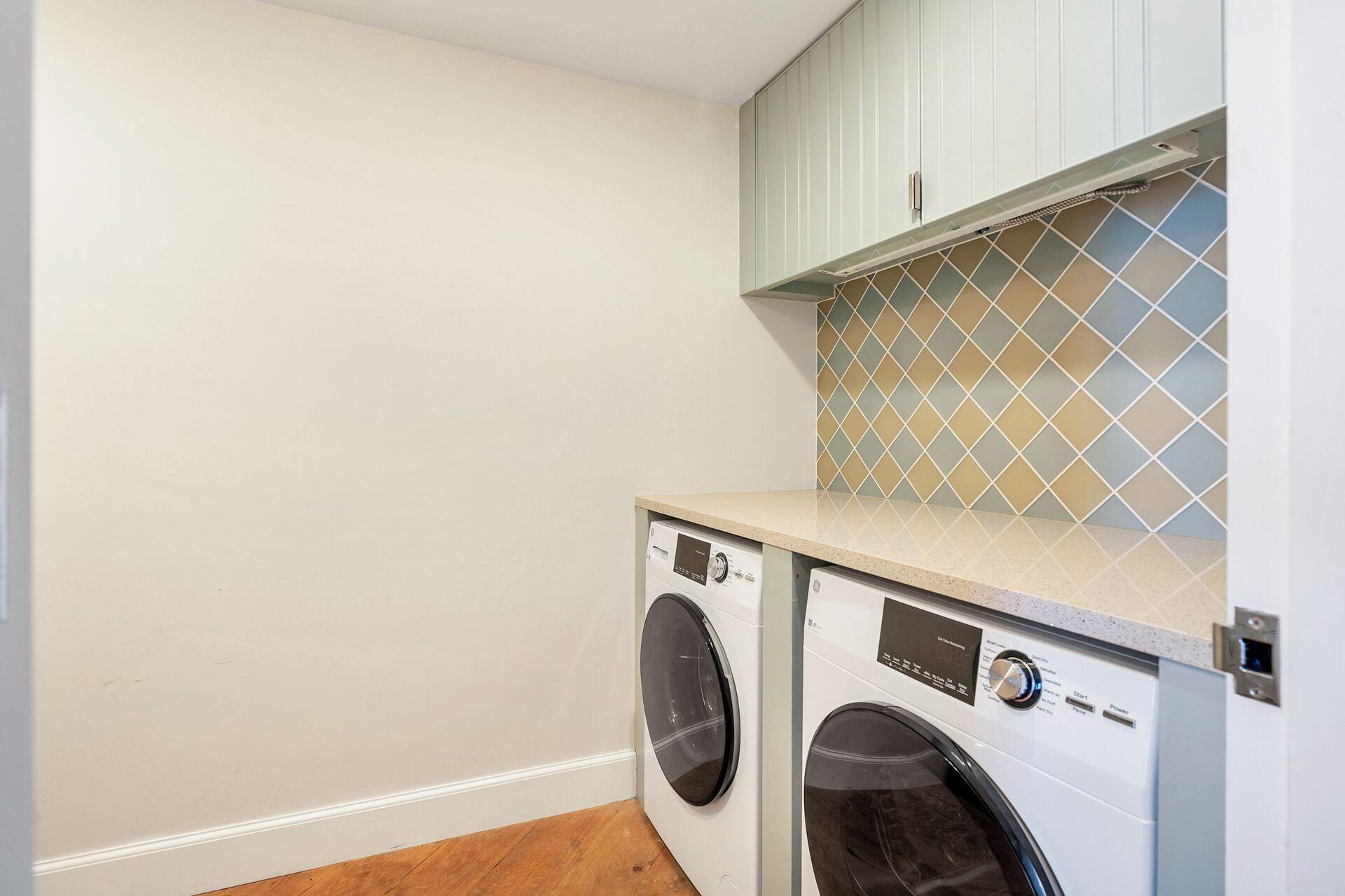 BEACH POINT CONDO - Residential