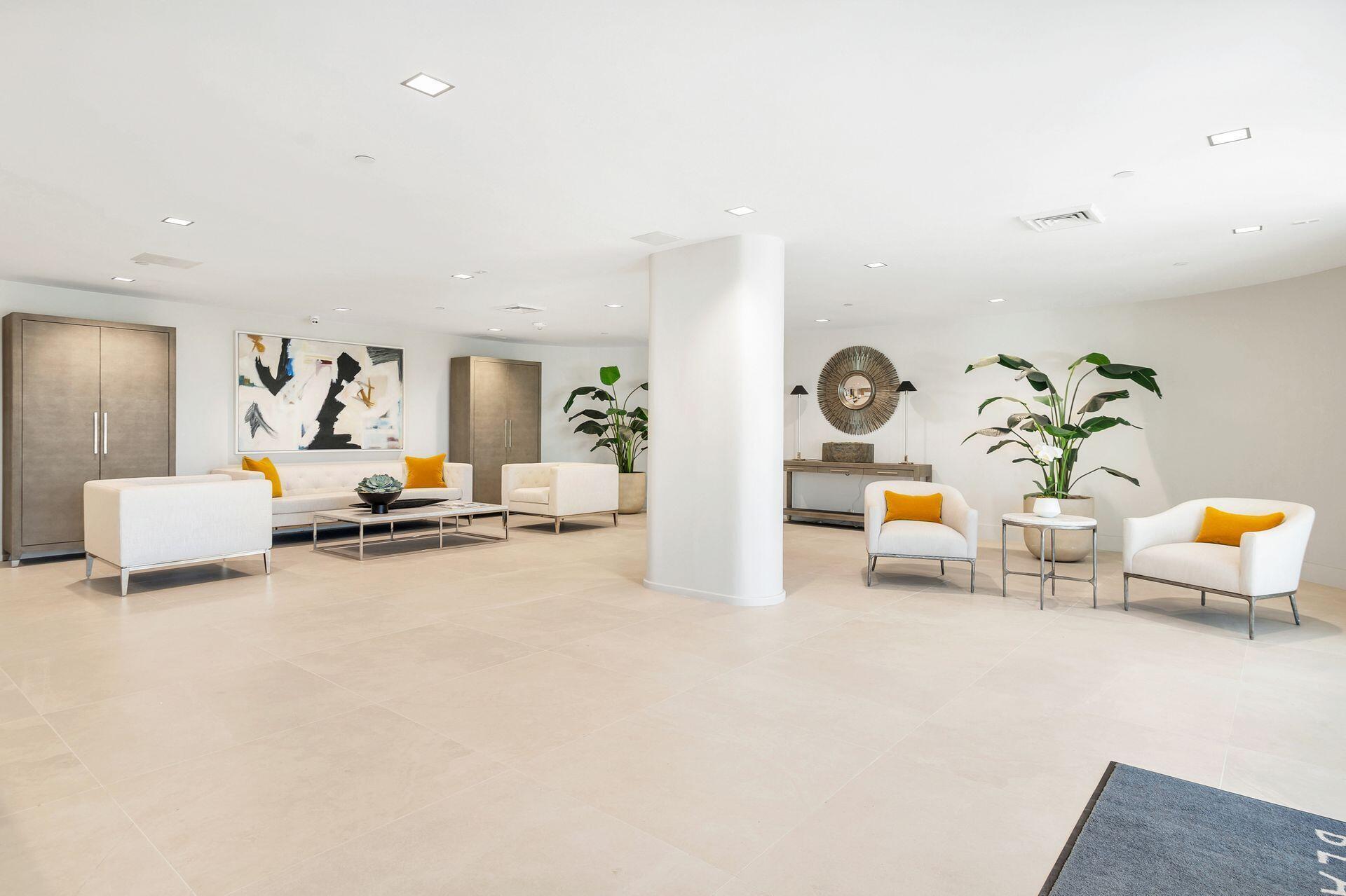 BEACH POINT CONDO - Residential