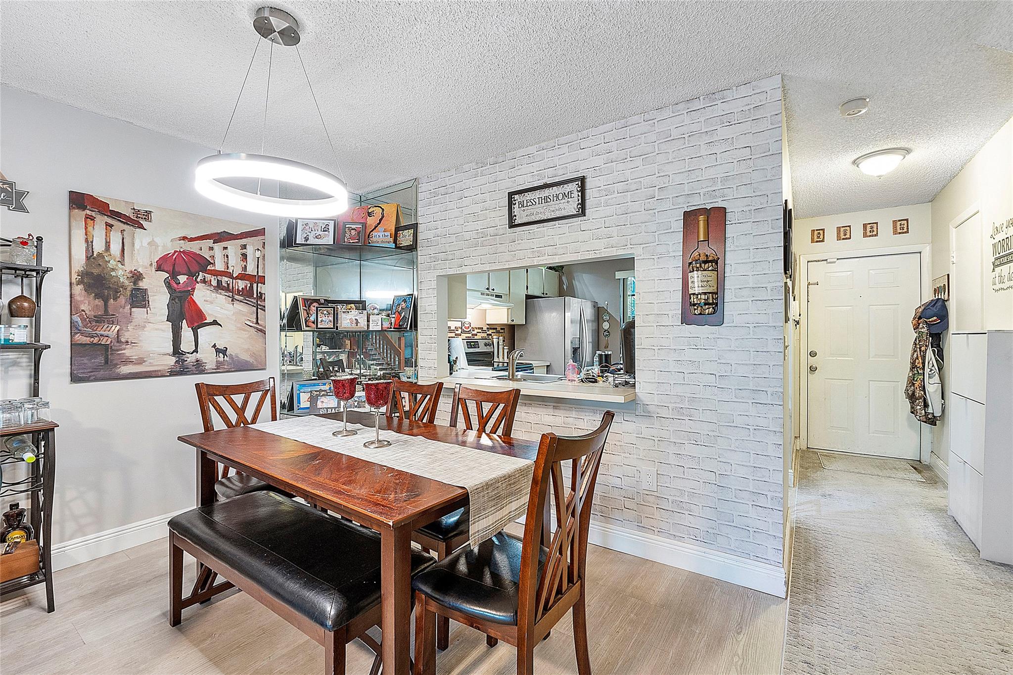 492 Westree Ln