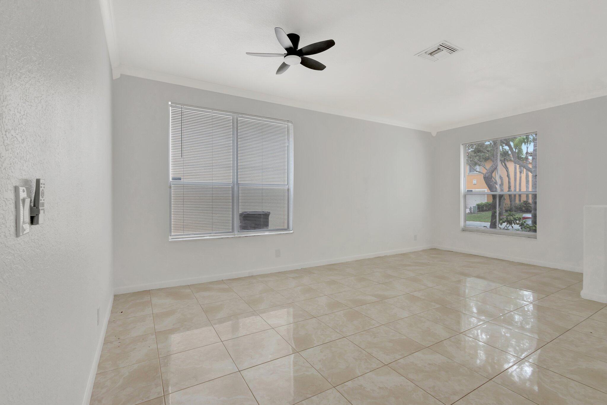 4414 Lake Lucerne Circle