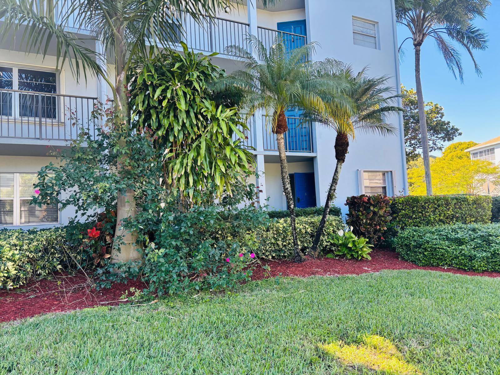 800 SW 125th Way 112O, Pembroke Pines FL 33027