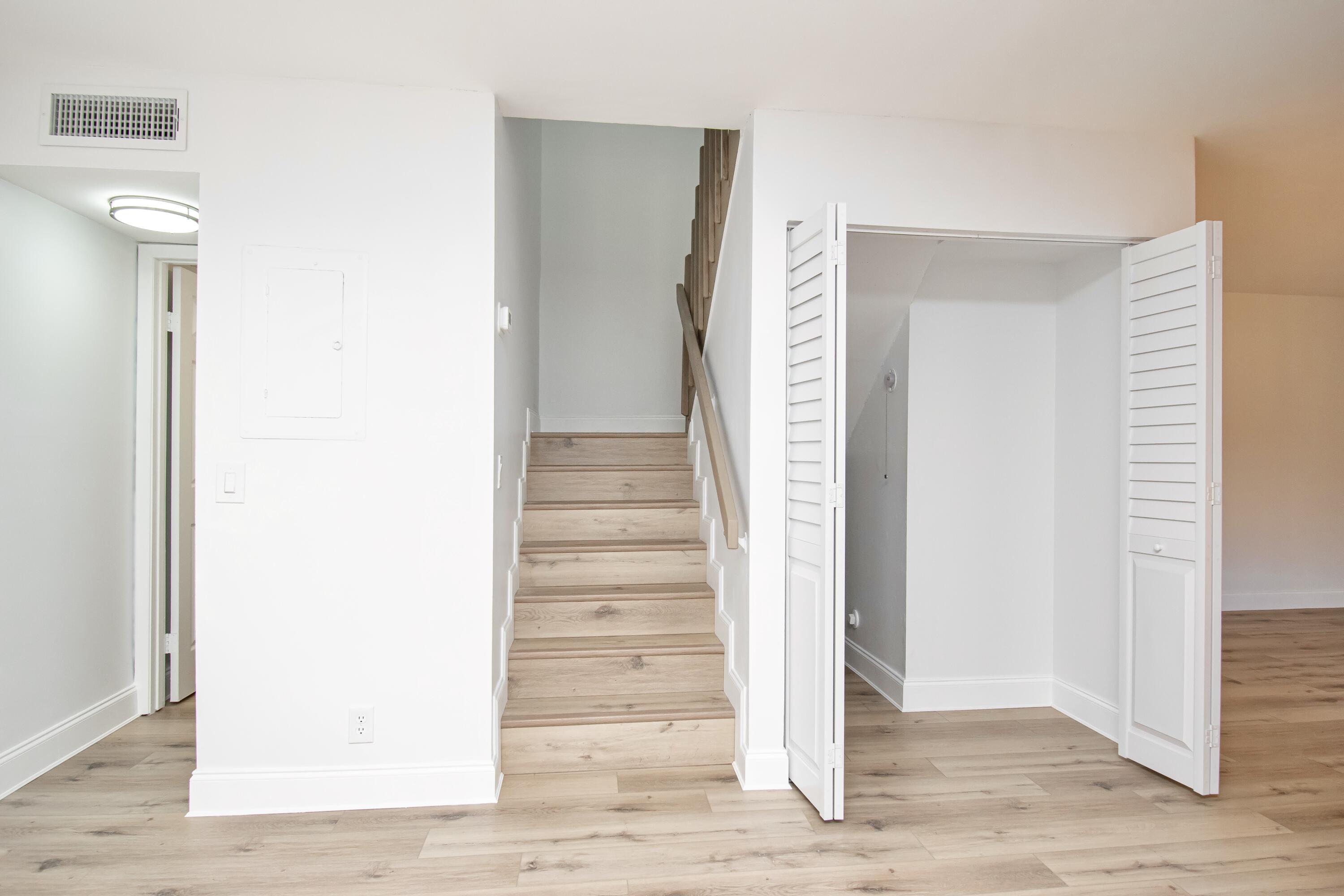 SPANISH WELLS CONDO I - Residential