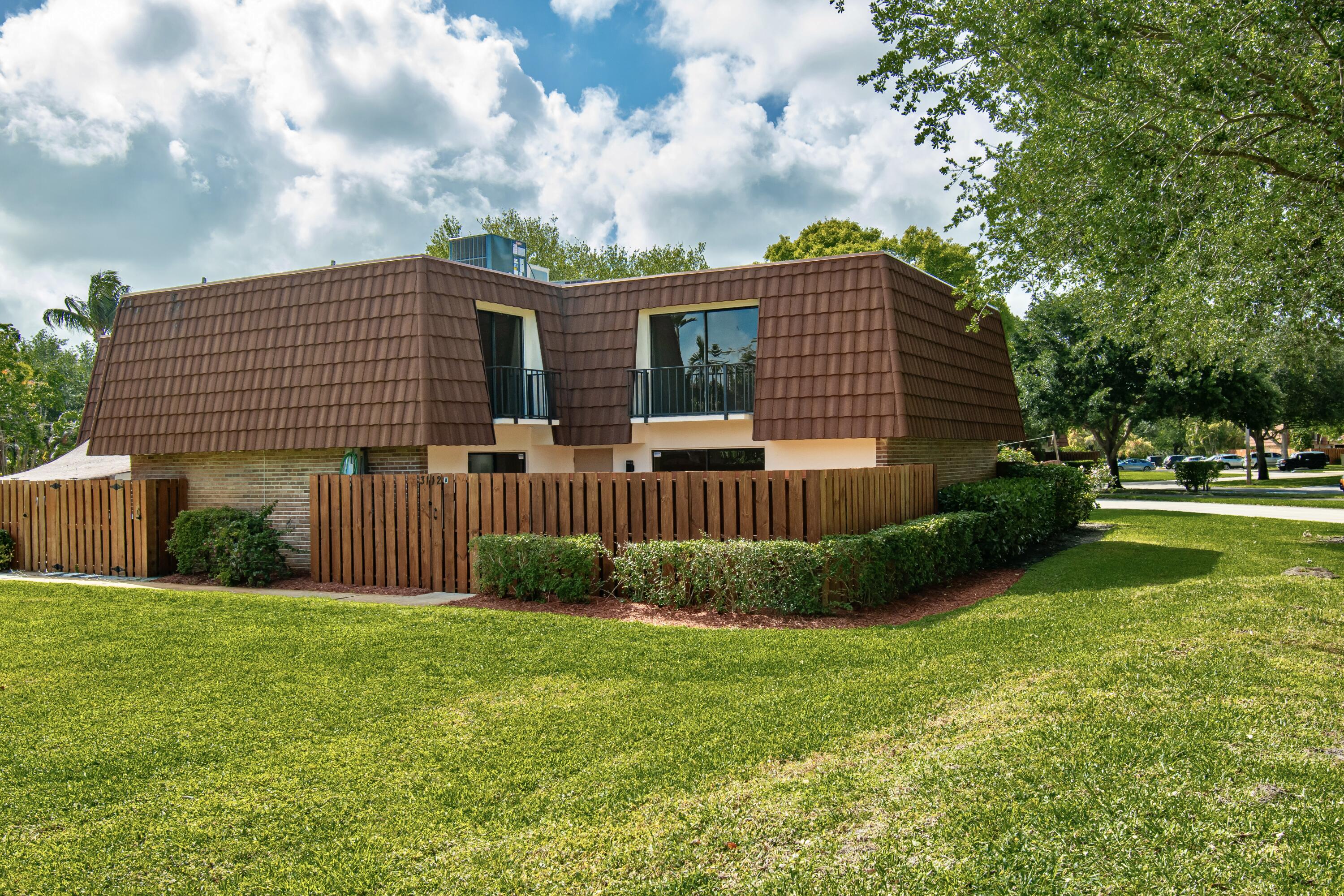 SPANISH WELLS CONDO I - Residential