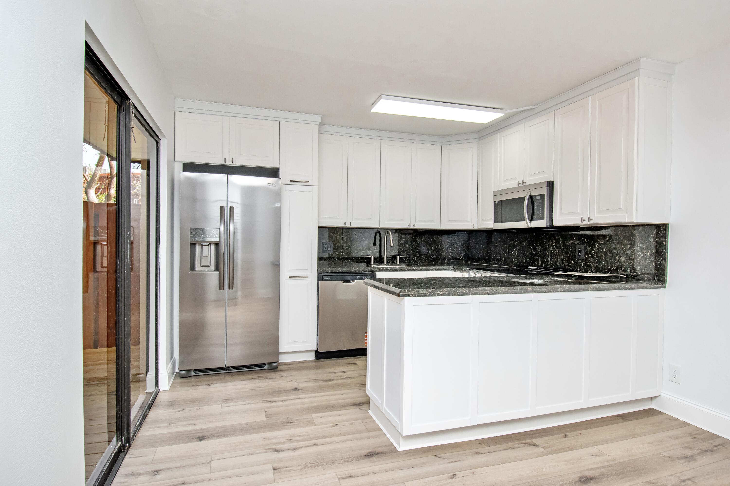 SPANISH WELLS CONDO I - Residential