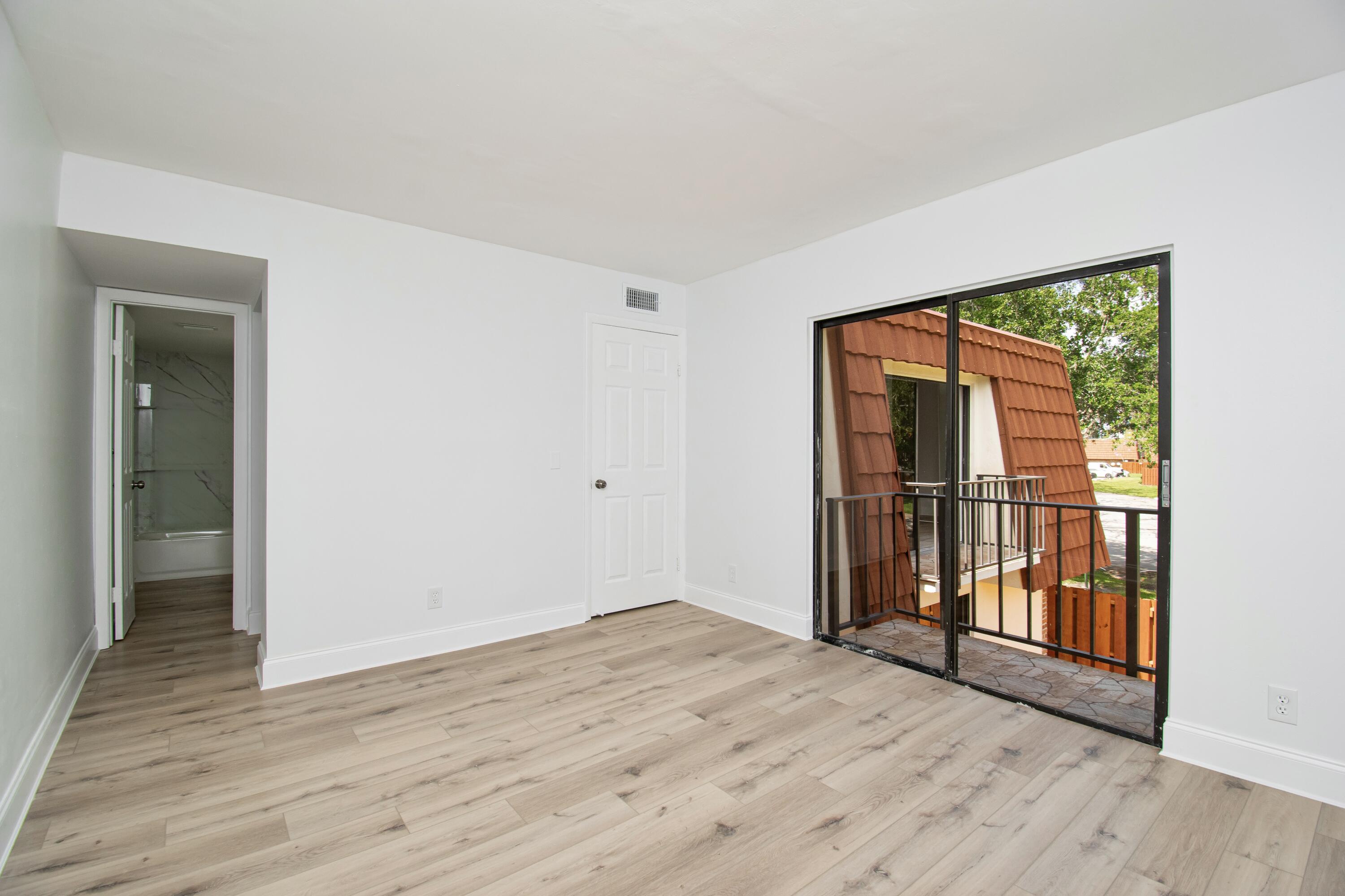 SPANISH WELLS CONDO I - Residential