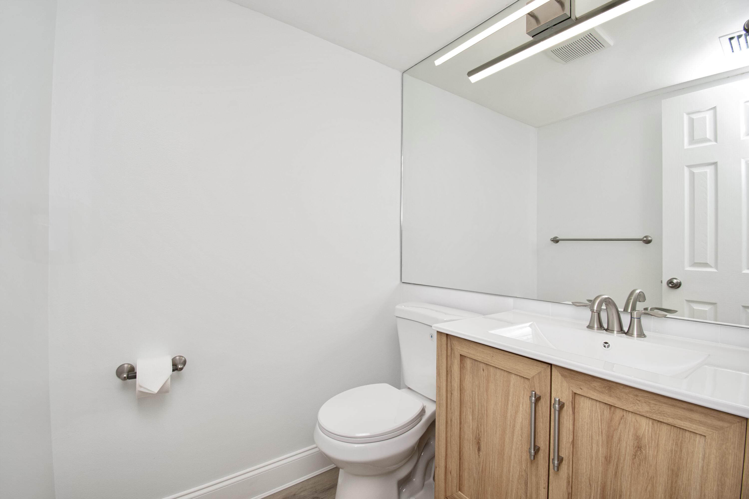 SPANISH WELLS CONDO I - Residential