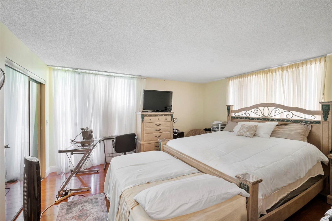 HOLIDAY SPRINGS VILLAGE - Residential