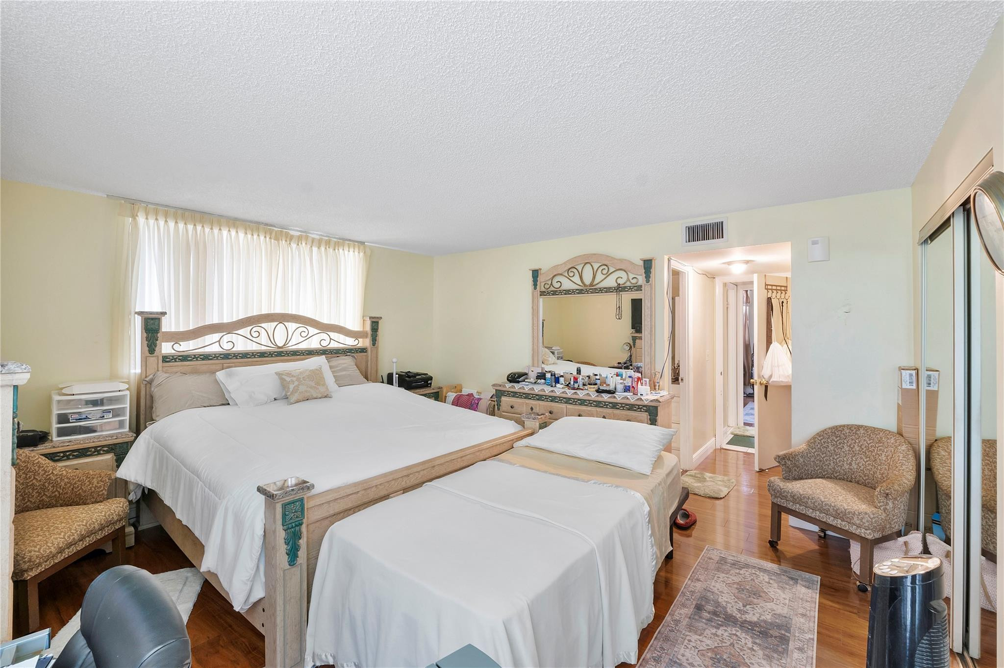 HOLIDAY SPRINGS VILLAGE - Residential