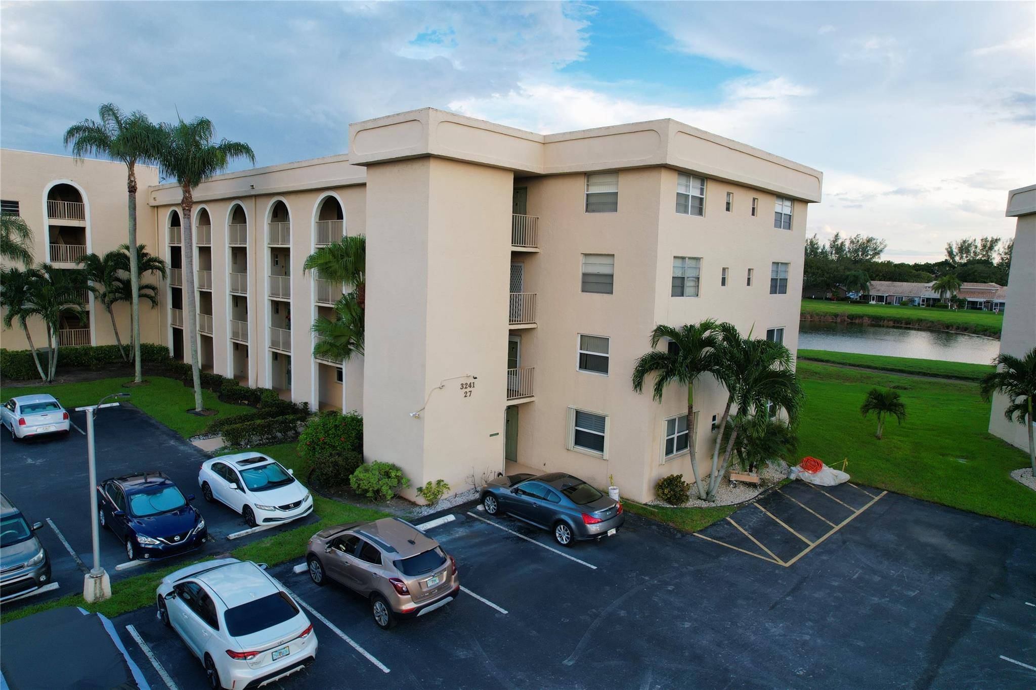 HOLIDAY SPRINGS VILLAGE - Residential