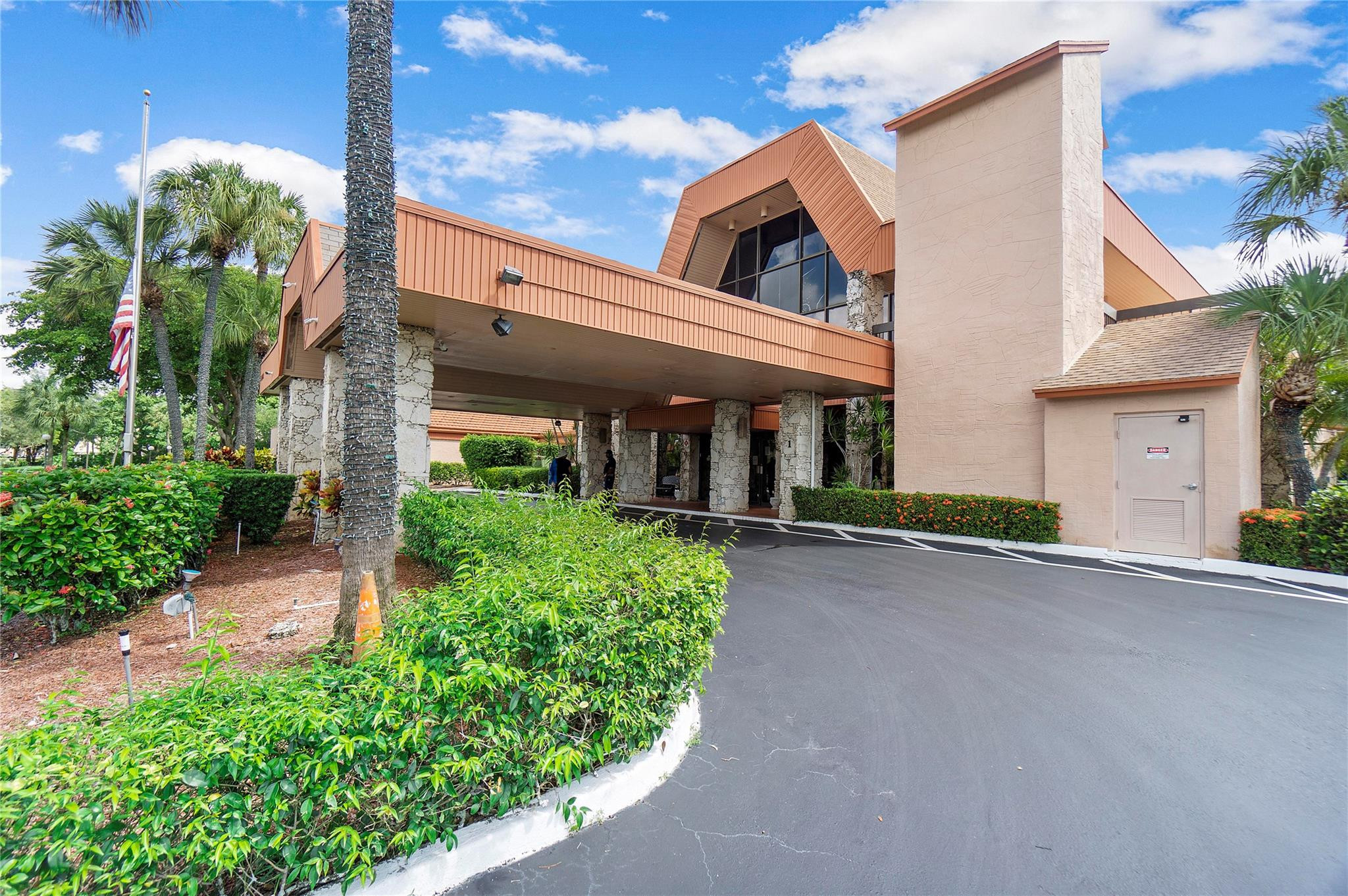 HOLIDAY SPRINGS VILLAGE - Residential