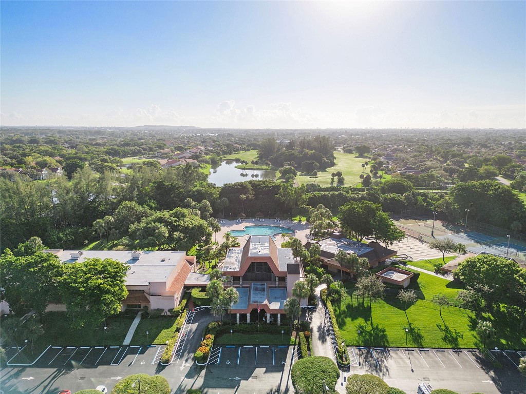 HOLIDAY SPRINGS VILLAGE - Residential