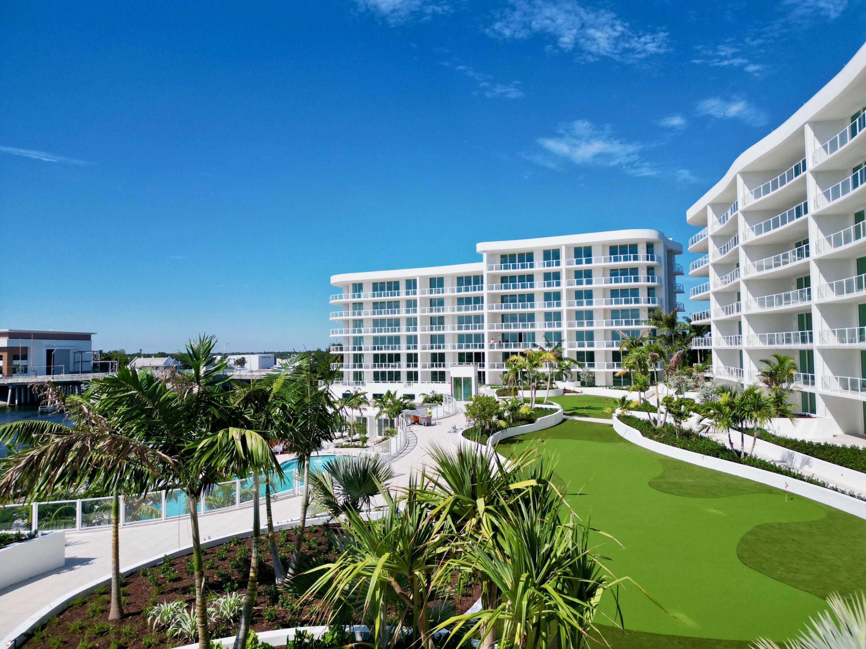 2200 Pga Boulevard 713