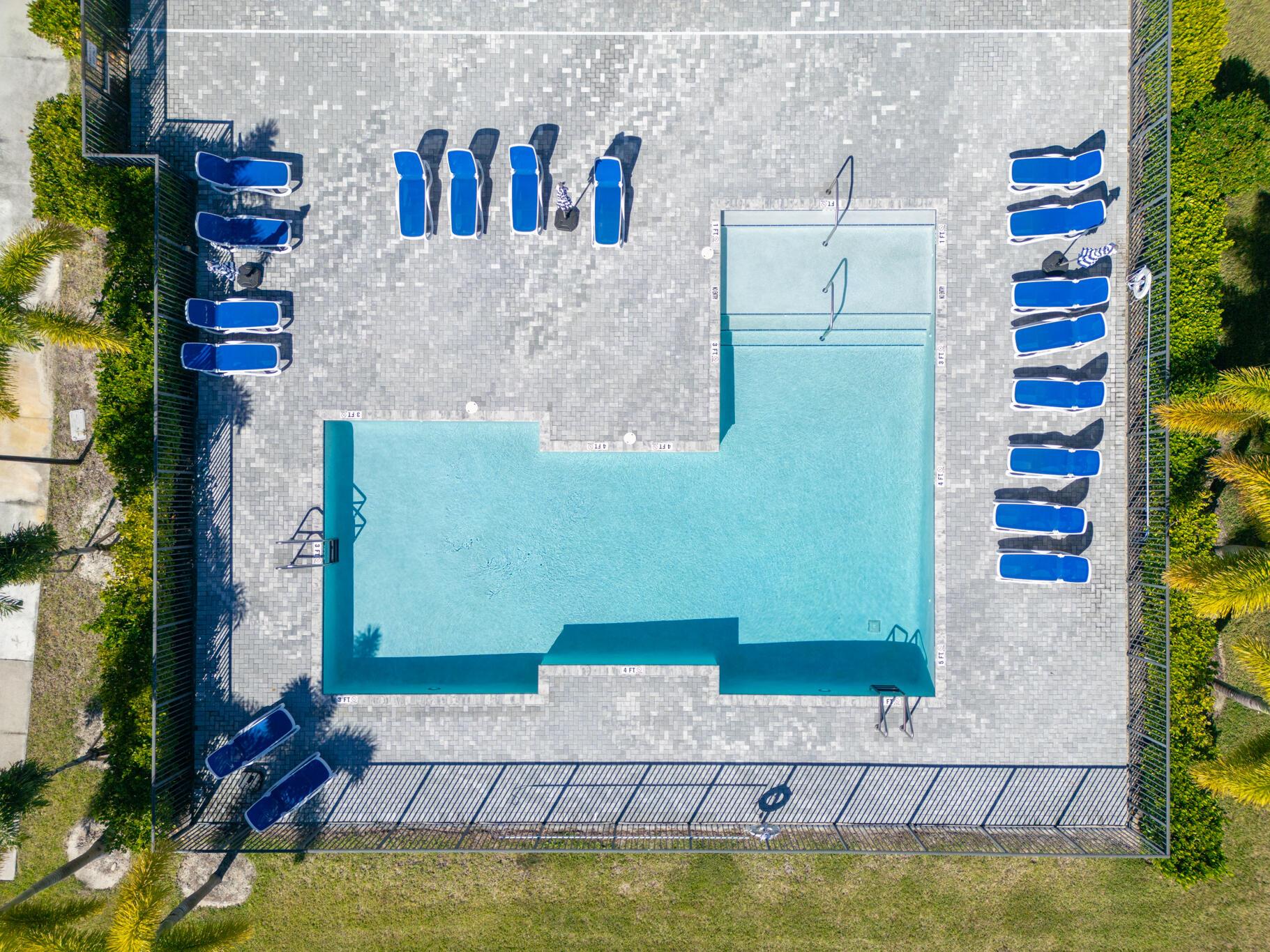 PALM VISTA EVERLANDS - Residential