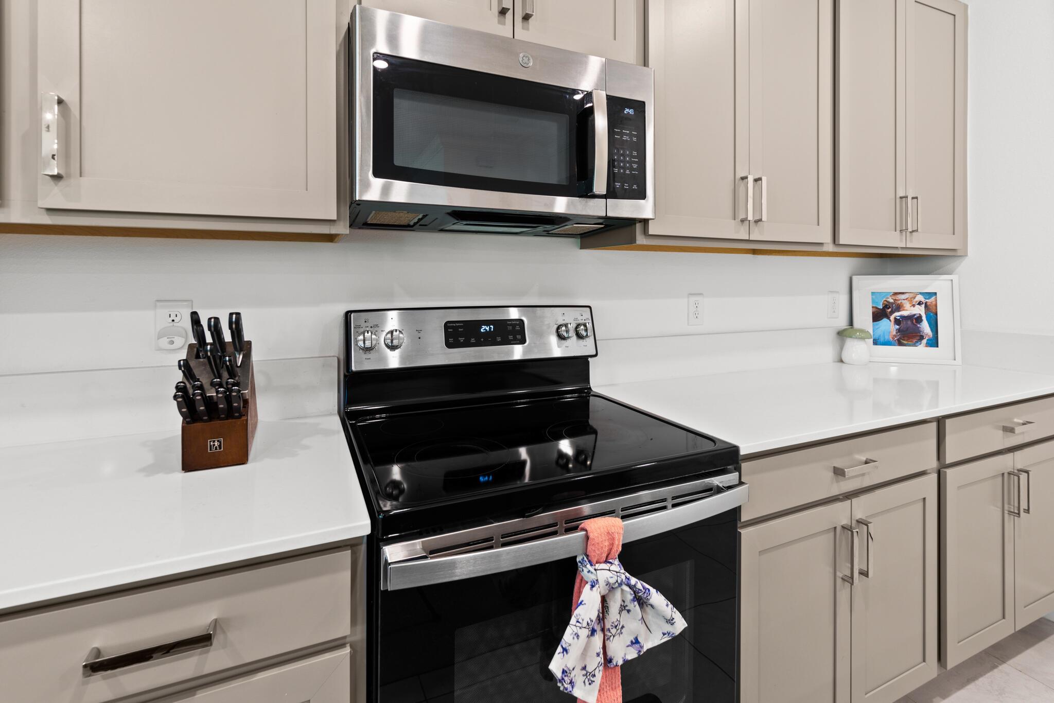 PALM VISTA EVERLANDS - Residential