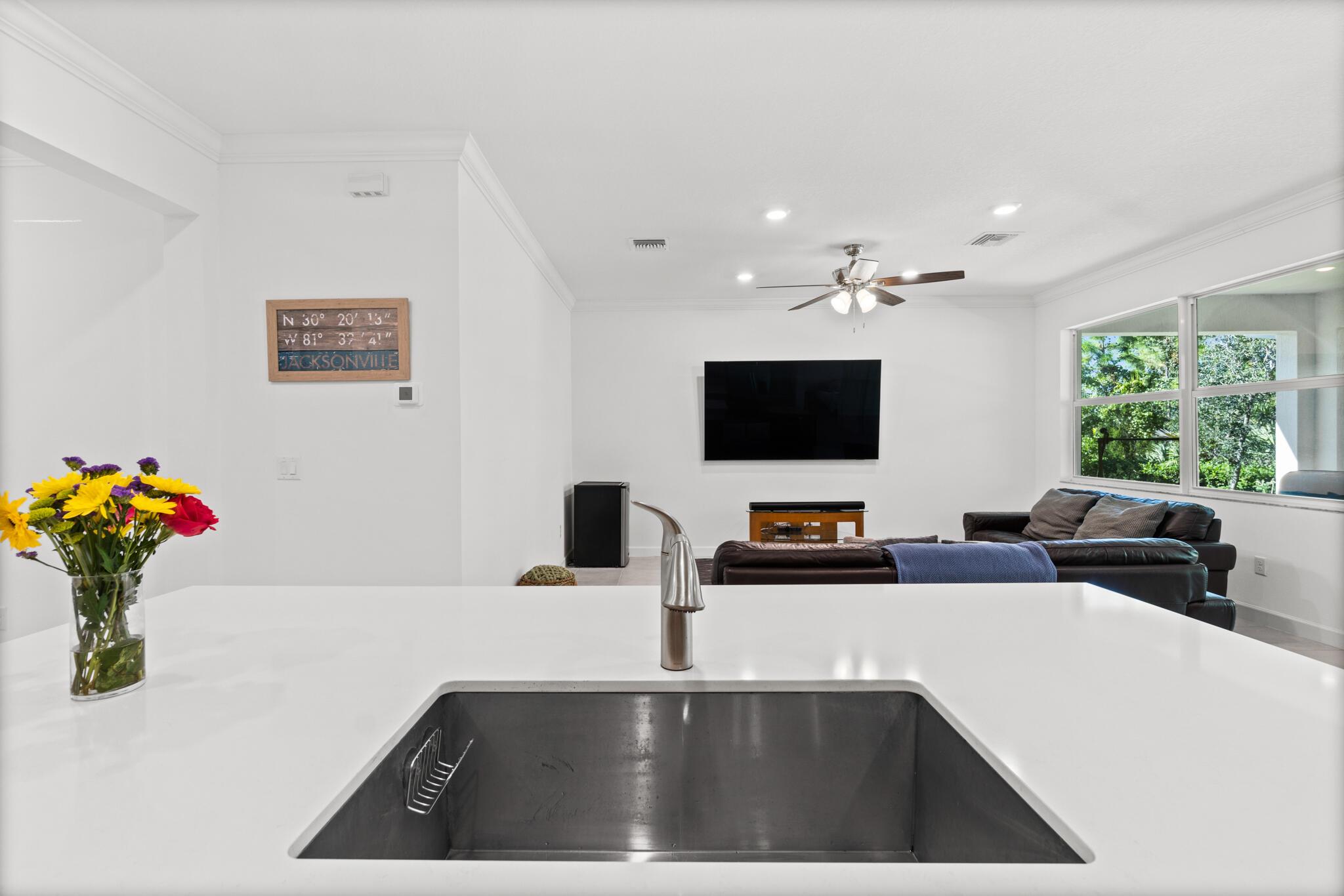 PALM VISTA EVERLANDS - Residential