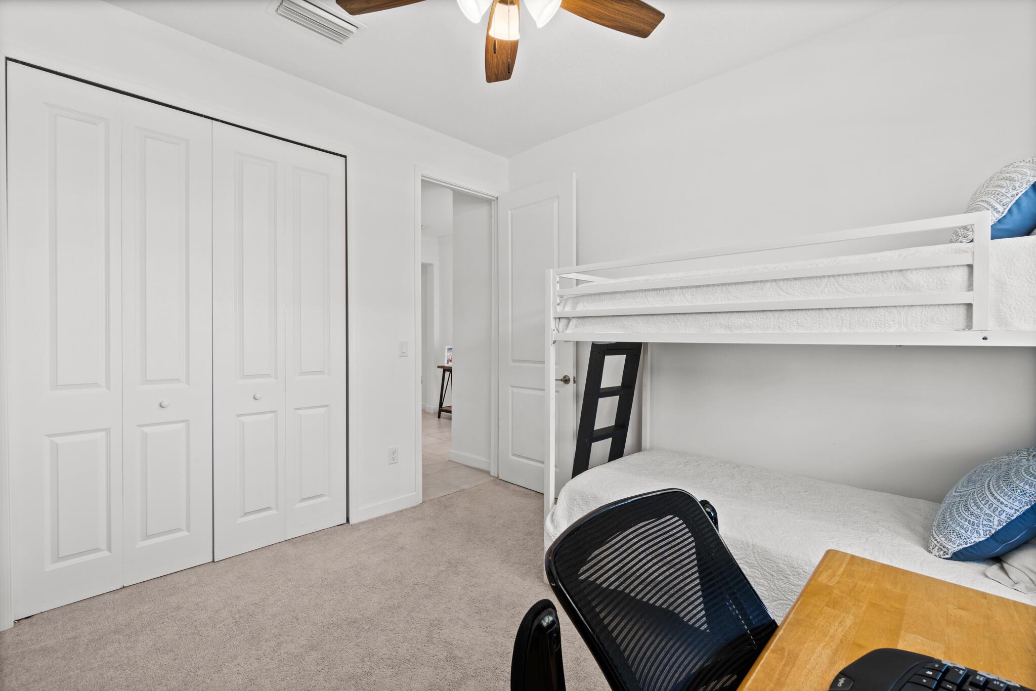 PALM VISTA EVERLANDS - Residential