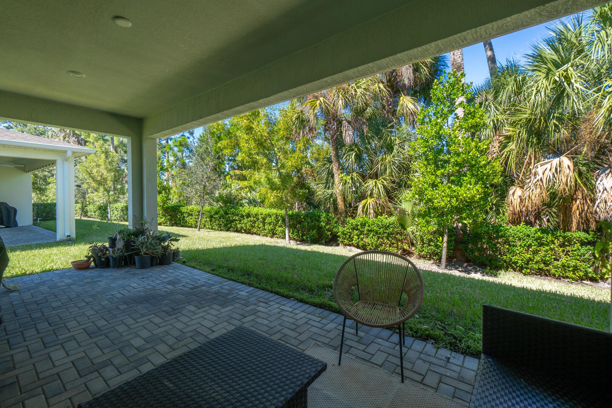 PALM VISTA EVERLANDS - Residential