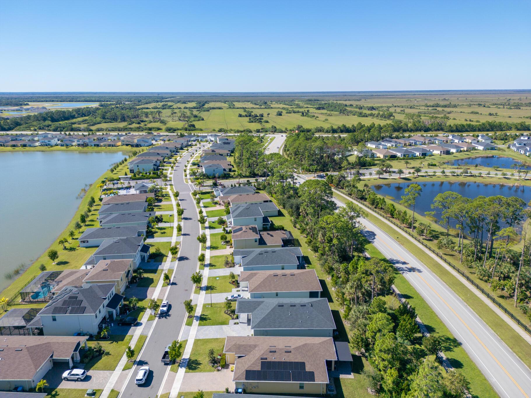 PALM VISTA EVERLANDS - Residential