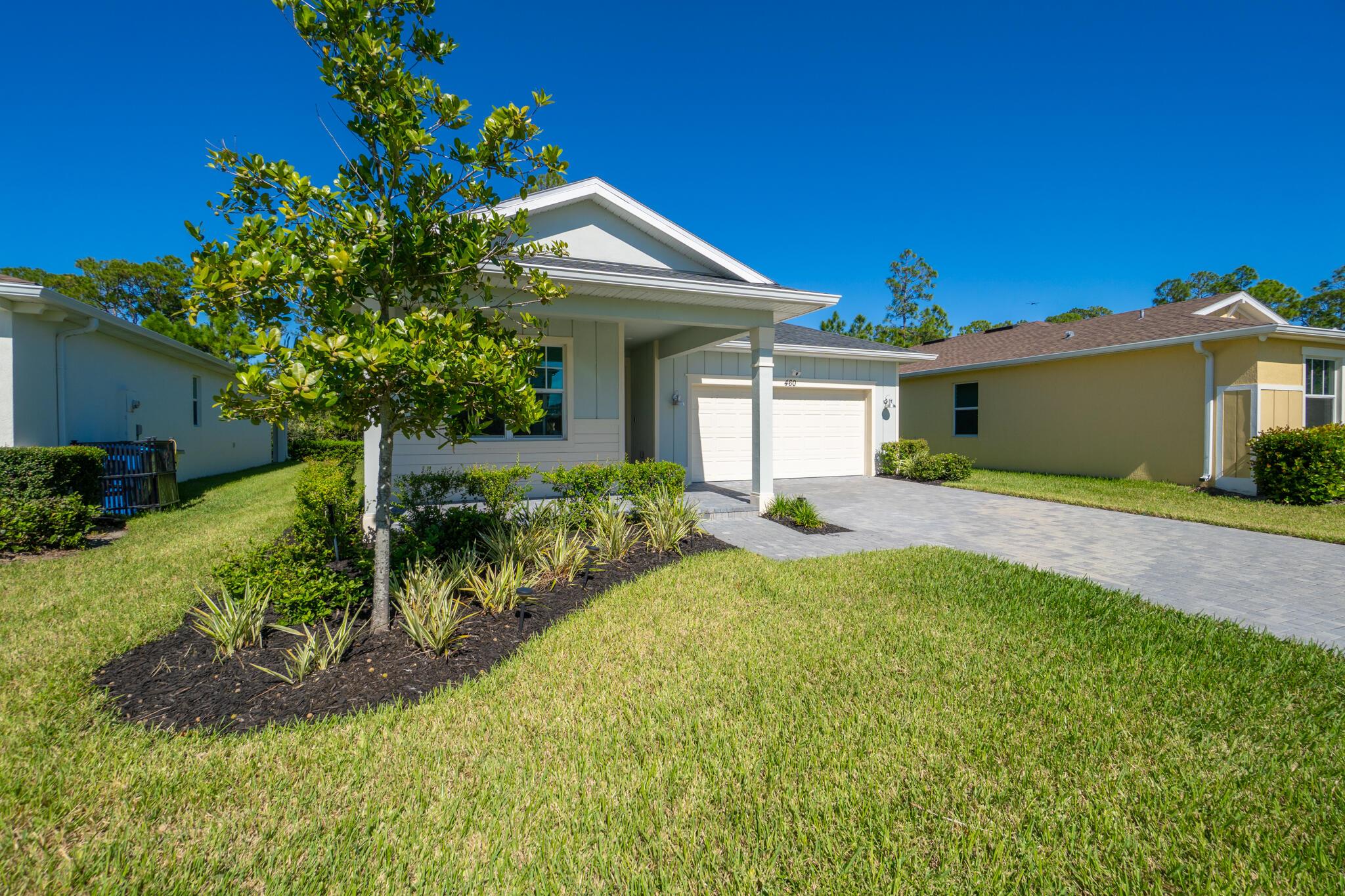 PALM VISTA EVERLANDS - Residential