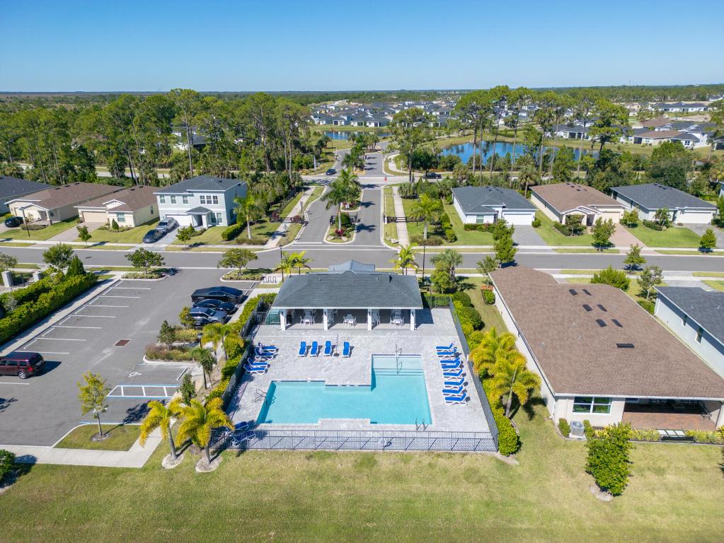 PALM VISTA EVERLANDS - Residential