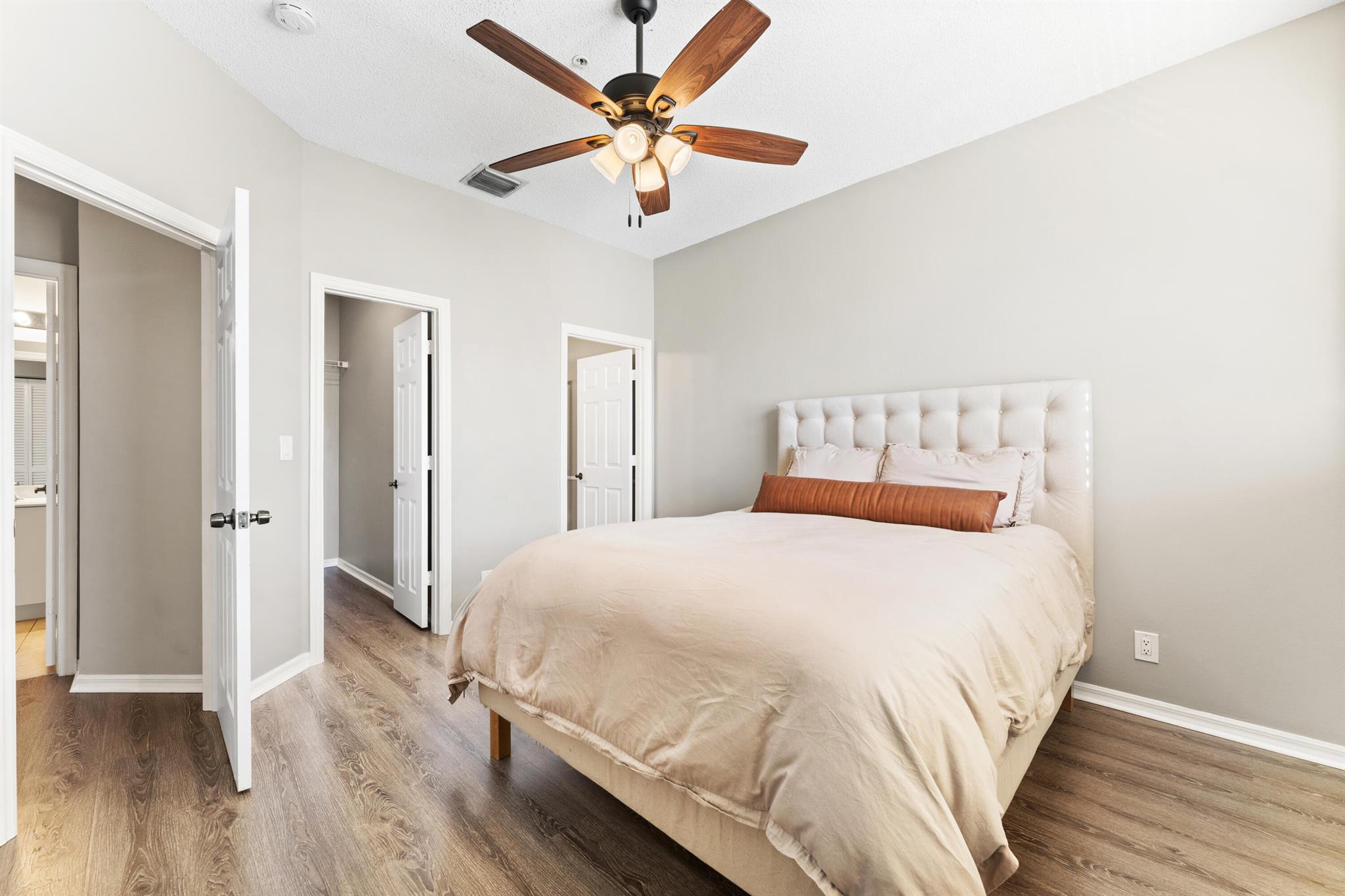TEQUESTA TRACE CONDO - Residential