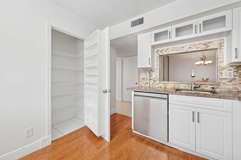 Photo of 15450 E PEMBRIDGE Avenue E #192, Delray Beach, FL 33484 (MLS # B26057651)