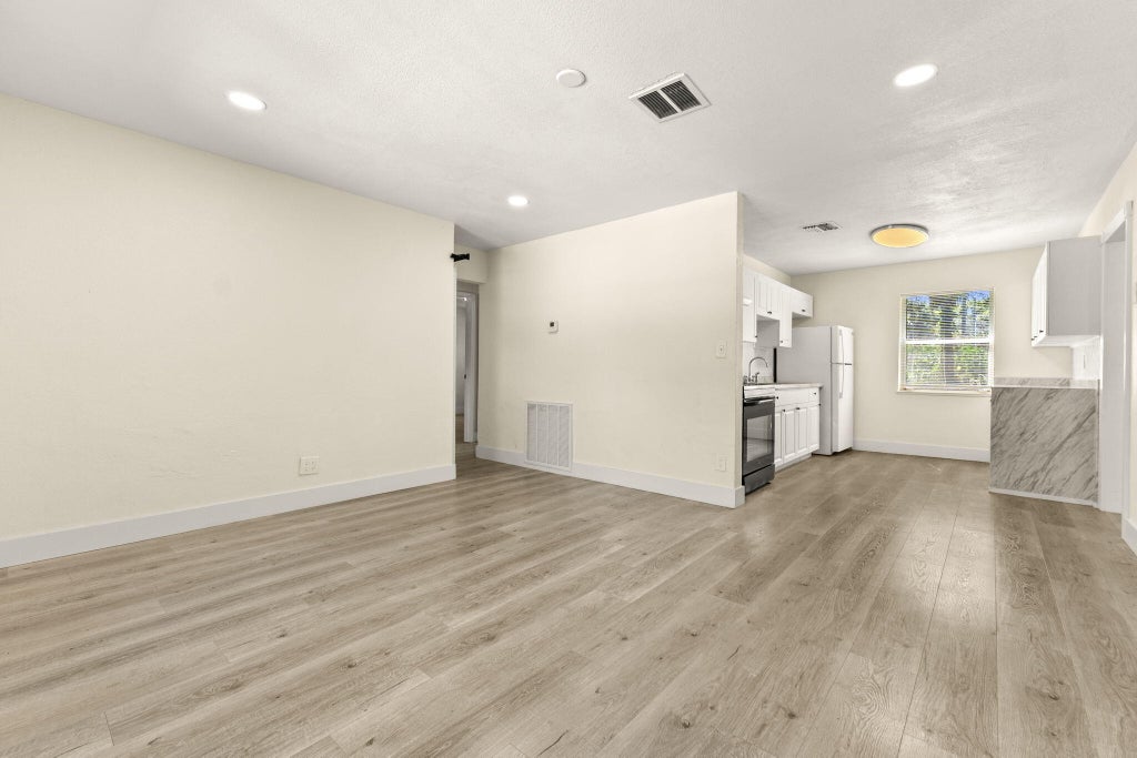 Photo of 205 N 21st Street, Fort Pierce, FL 34950 (MLS # B26070639)