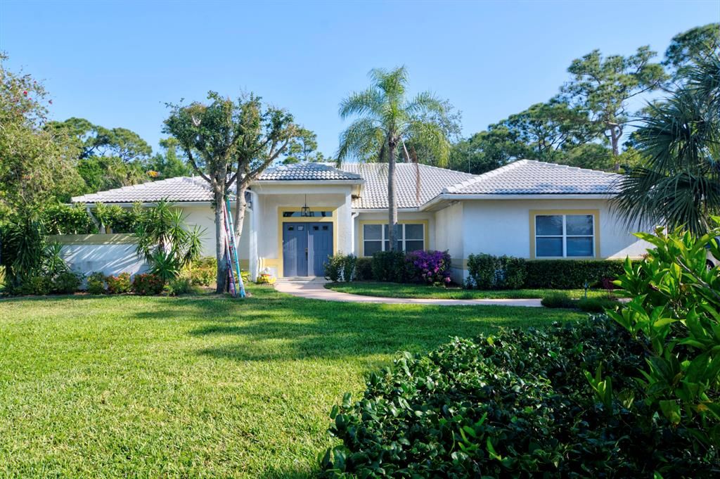 Photo of 3309 Bent Pine Drive, Fort Pierce, FL 34951 (MLS # R10710751)