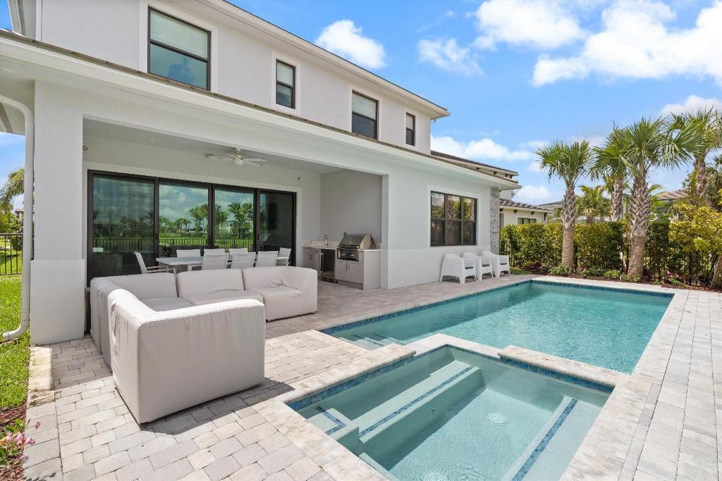 Photo of 12466 Solana Bay Circle, Palm Beach Gardens, FL 33412 (MLS # R11098994)