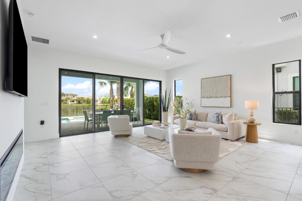 Photo of 12466 Solana Bay Circle, Palm Beach Gardens, FL 33412 (MLS # R11098994)