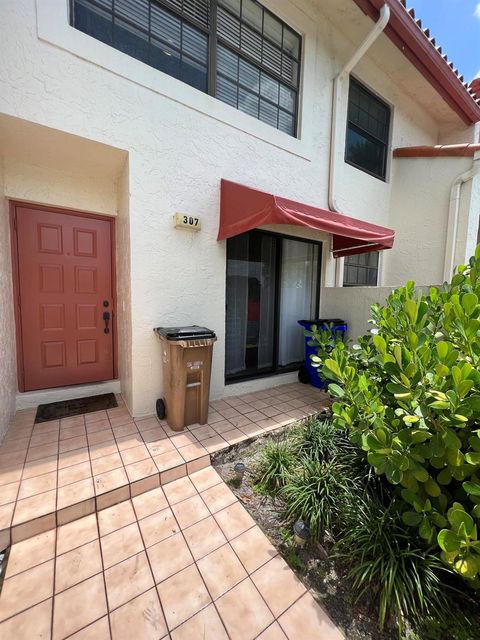 A home in Deerfield Beach