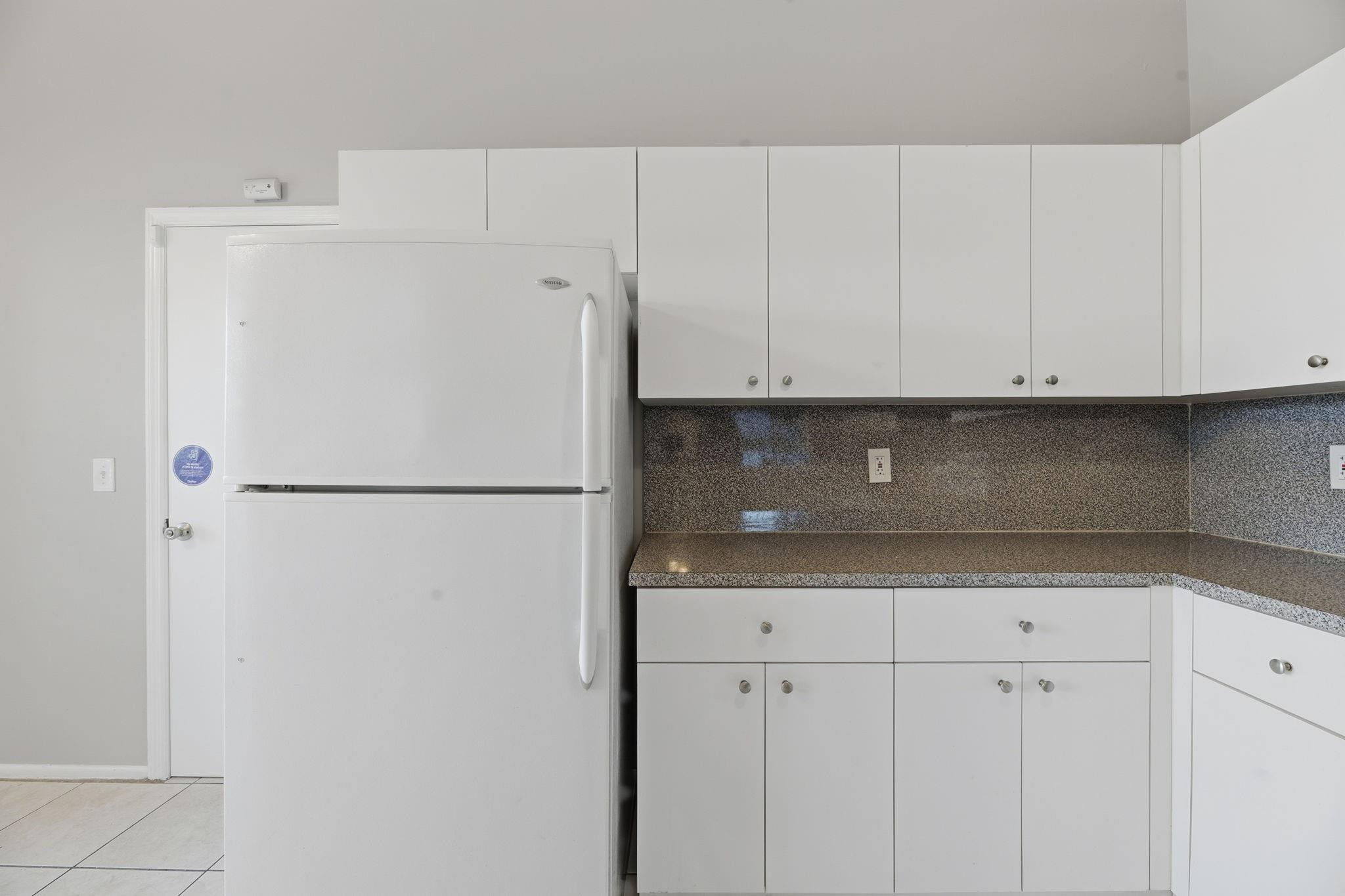 Cinnamon Place 1 121-26 B - Residential