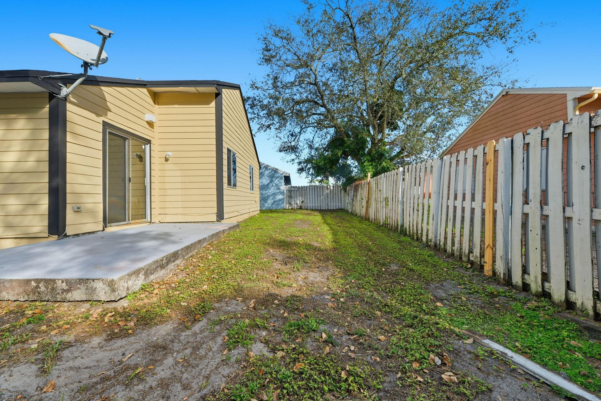 Cinnamon Place 1 121-26 B - Residential