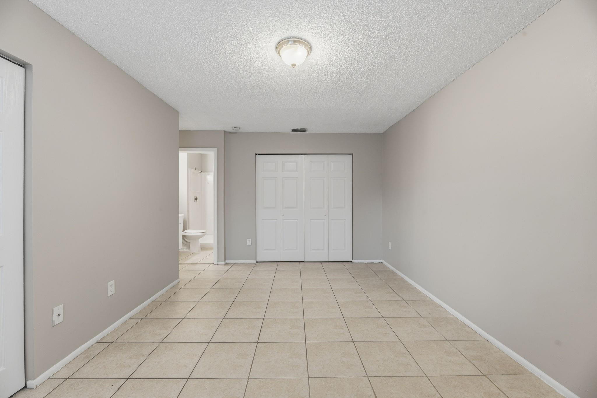 Cinnamon Place 1 121-26 B - Residential