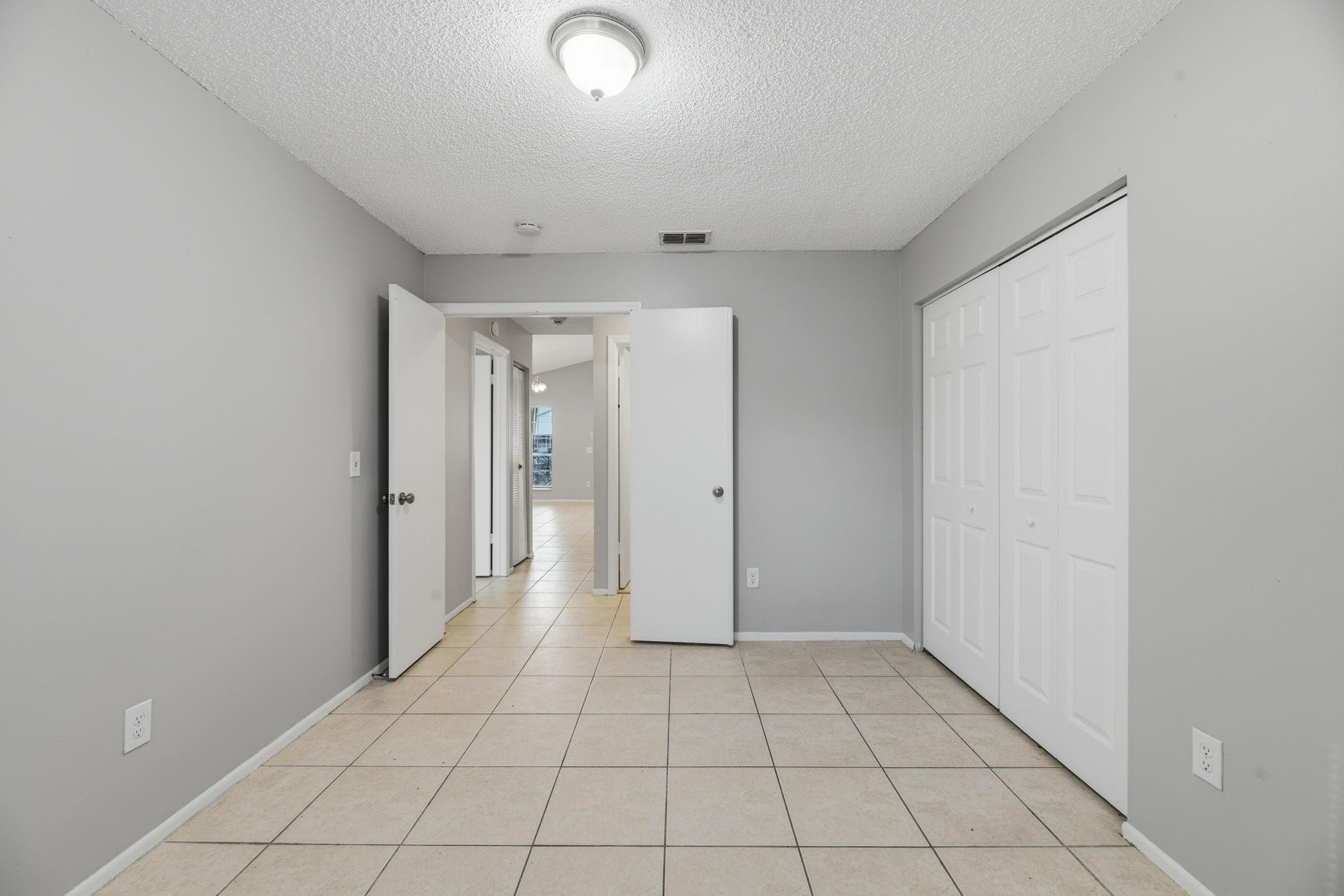 Cinnamon Place 1 121-26 B - Residential