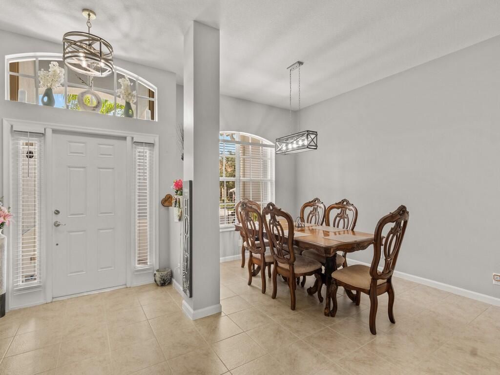 Photo of 605 Tangelo Circle SW, Vero Beach, FL 32968 (MLS # B26025856)