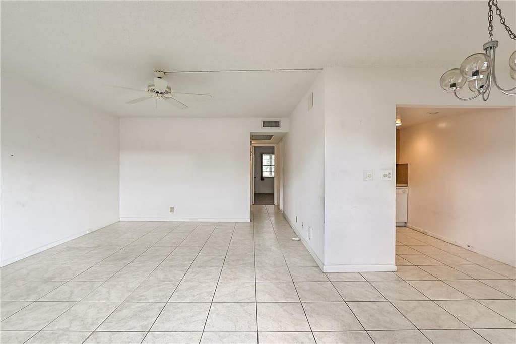 Photo of 167 Grantham #167, Deerfield Beach, FL 33442 (MLS # F10538185)