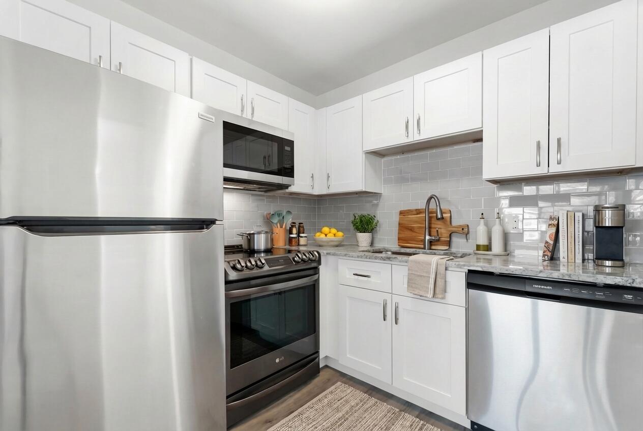 VENTNOR I CONDO - Residential Lease