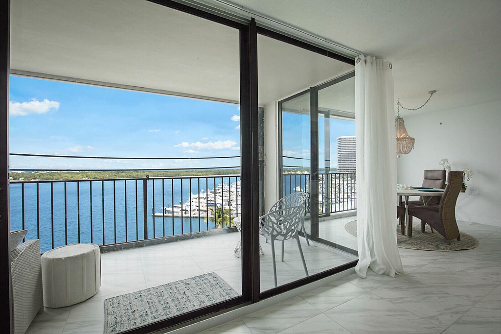 Photo of 124 Lakeshore Drive #9290, North Palm Beach, FL 33408 (MLS # R10817270)