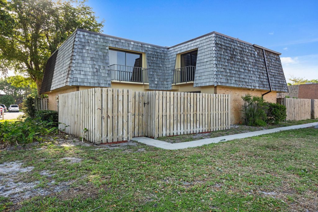 Photo of 276 Arabian Road, Palm Springs, FL 33461 (MLS # R10974867)