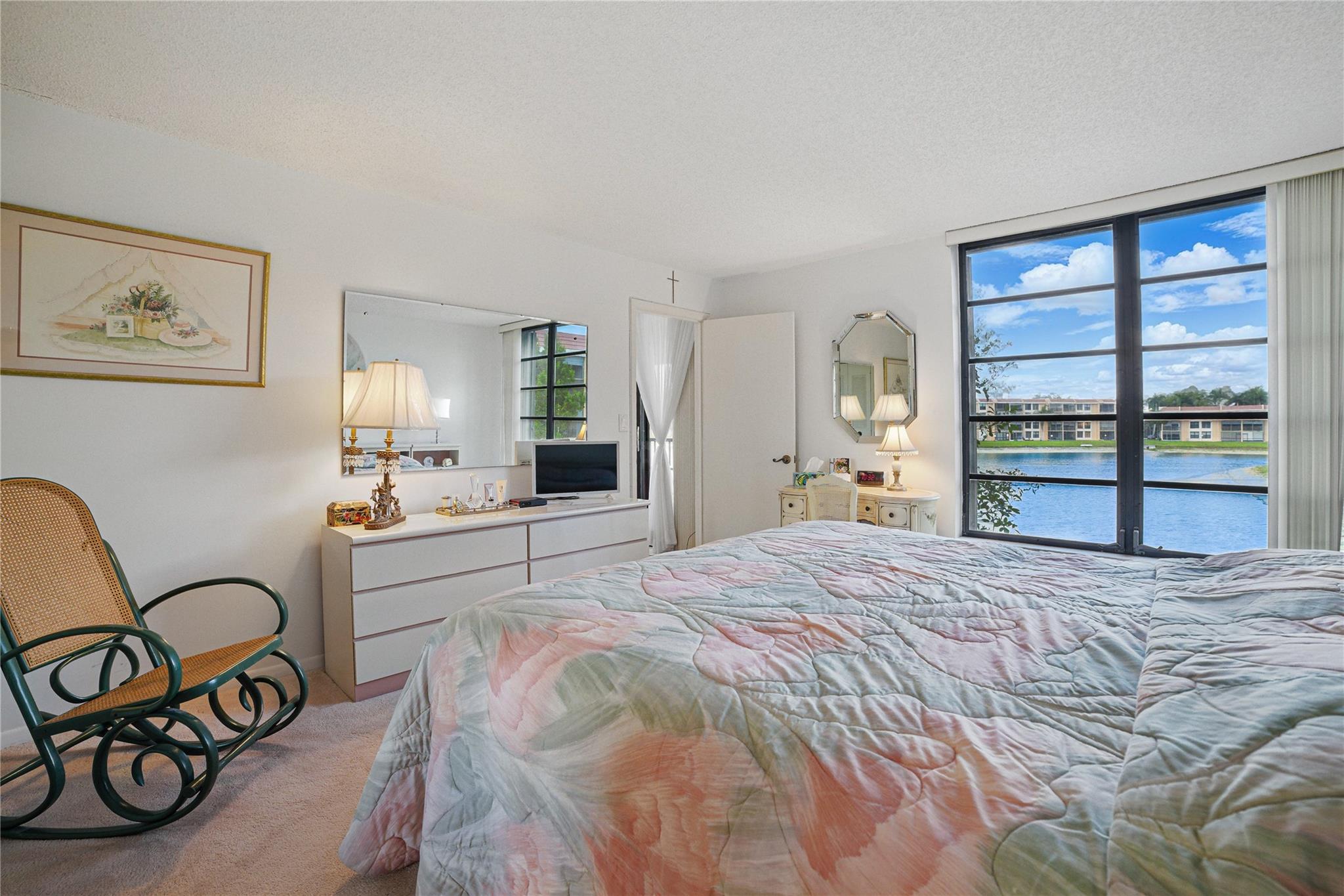 5914 Coral Lake Dr 202
