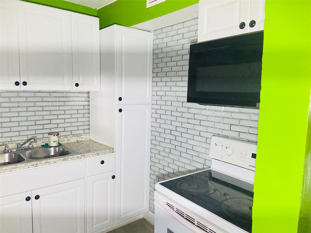 Photo of 495 SE 8th Street #137, Deerfield Beach, FL 33441 (MLS # F10523289)