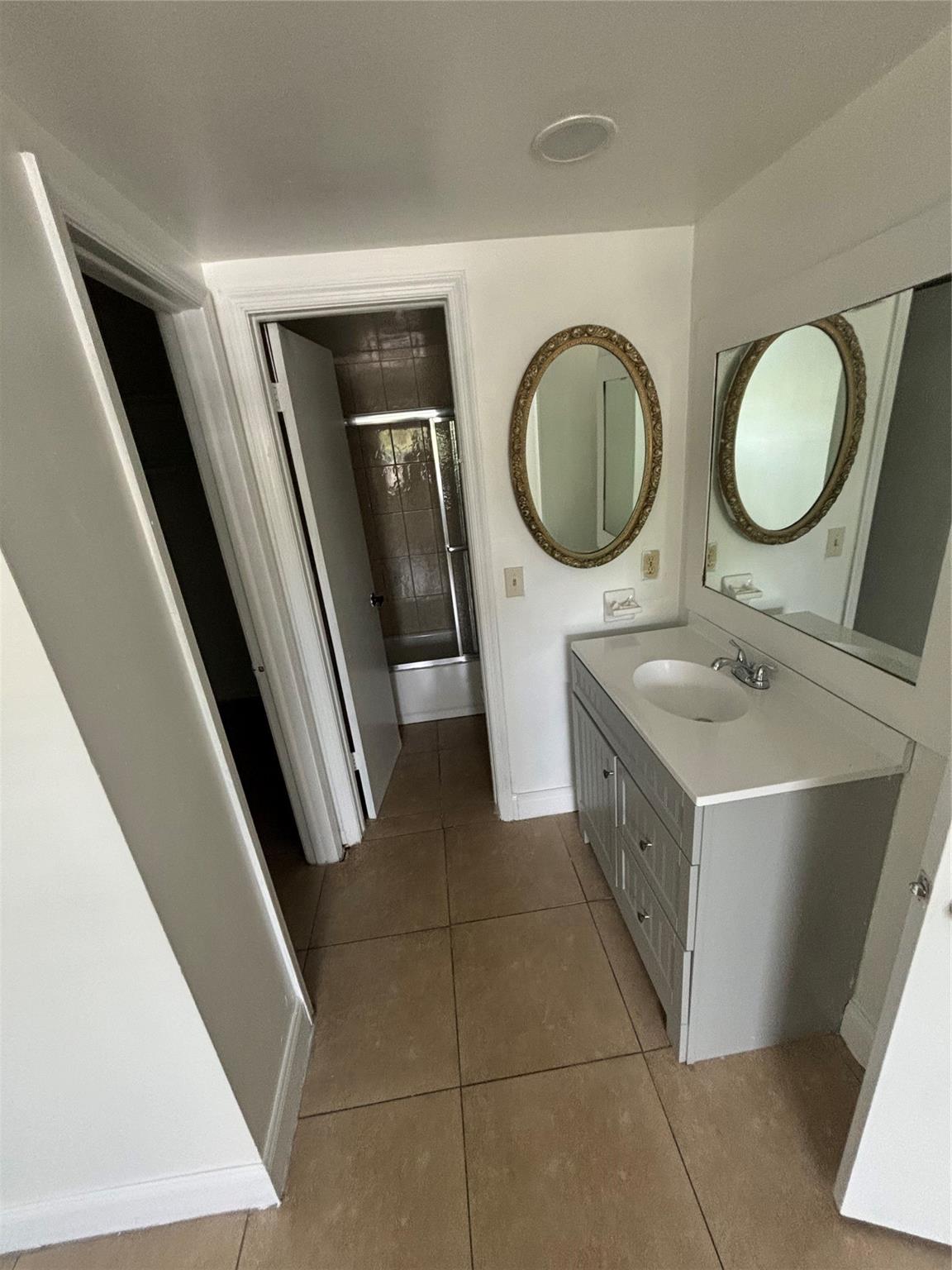 495 SE 8th St 137