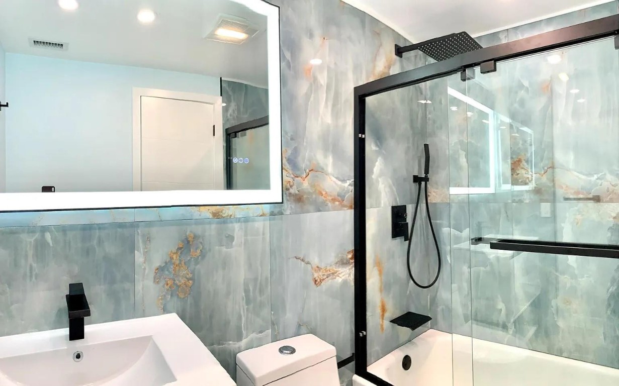 2850 NE 14th Street 306B