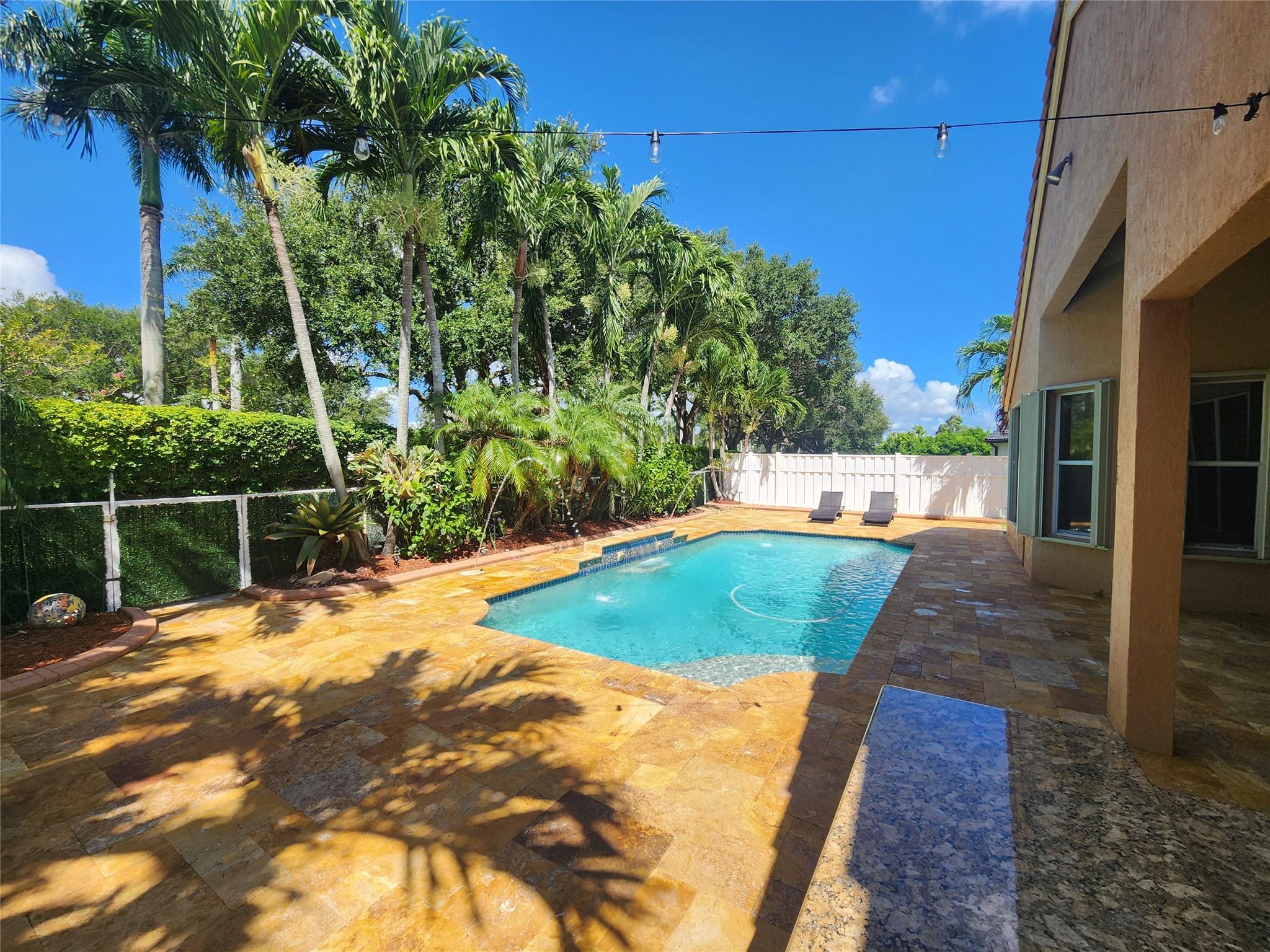 Sunset Lakes One 164-34 B - Residential Lease