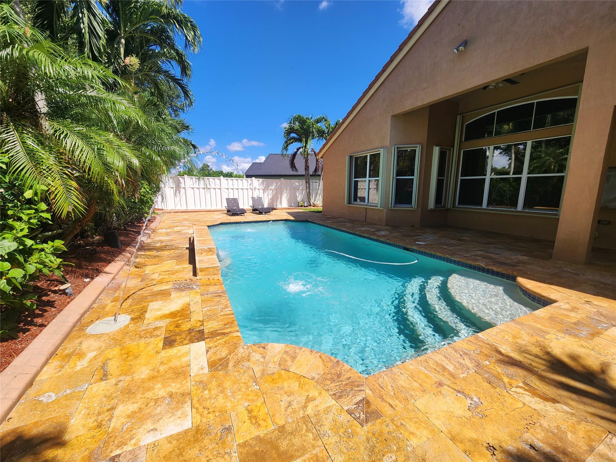 Sunset Lakes One 164-34 B - Residential Lease